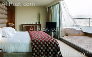 Hesperia Tower 13